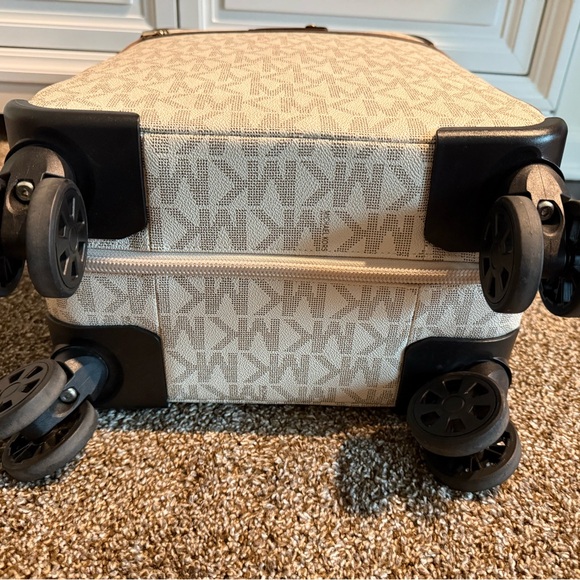 Michael Kors Carry On Luggage - Picture 10 of 15